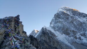Everest Base Camp: Summit a Himalayan Peak