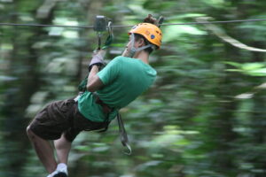 Zip-line Tortuguero: Flying through the trees