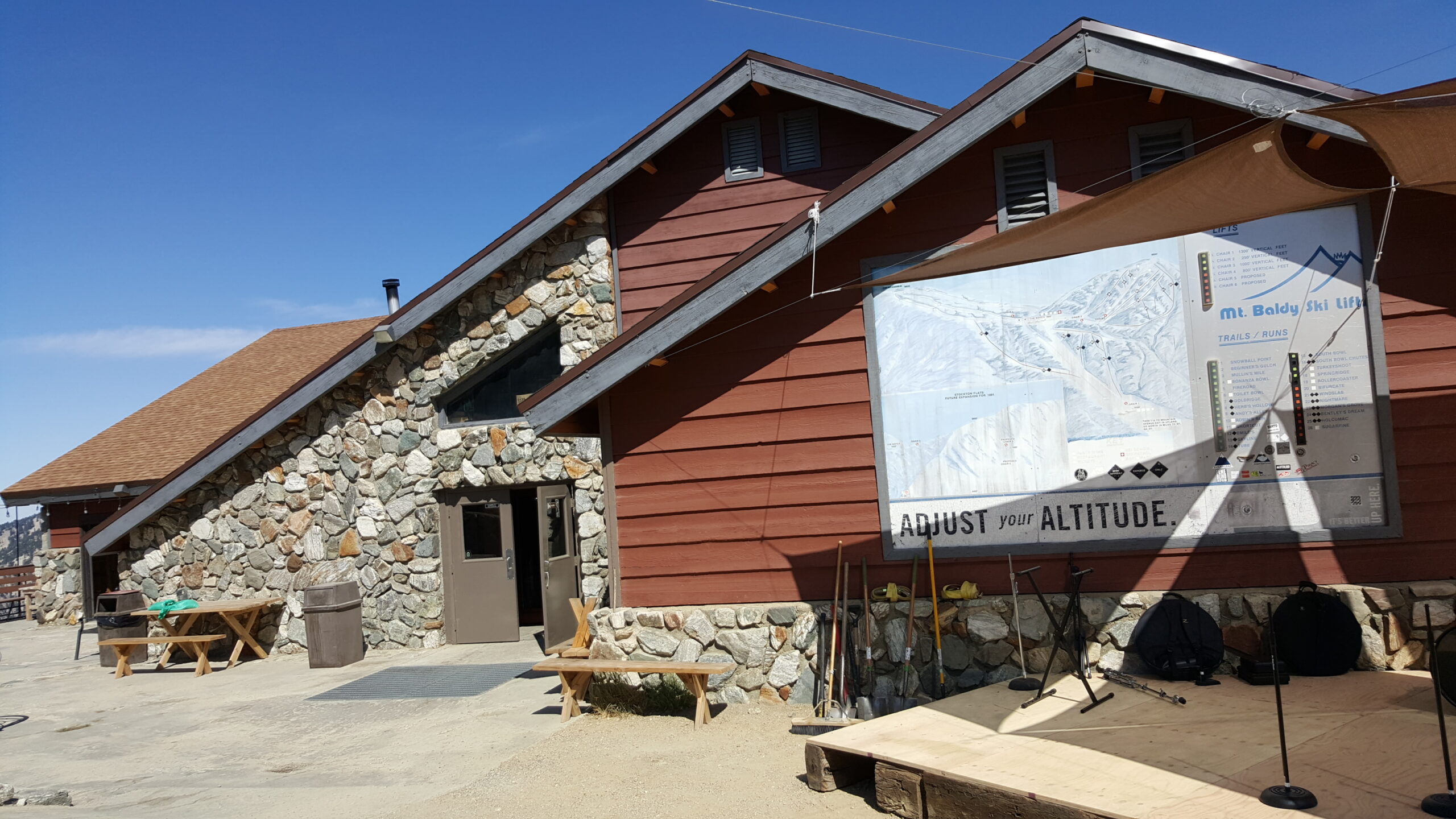 Ski Hut and Devil's Backbone