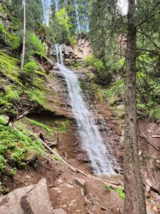 Devich'i Kosy Waterfall